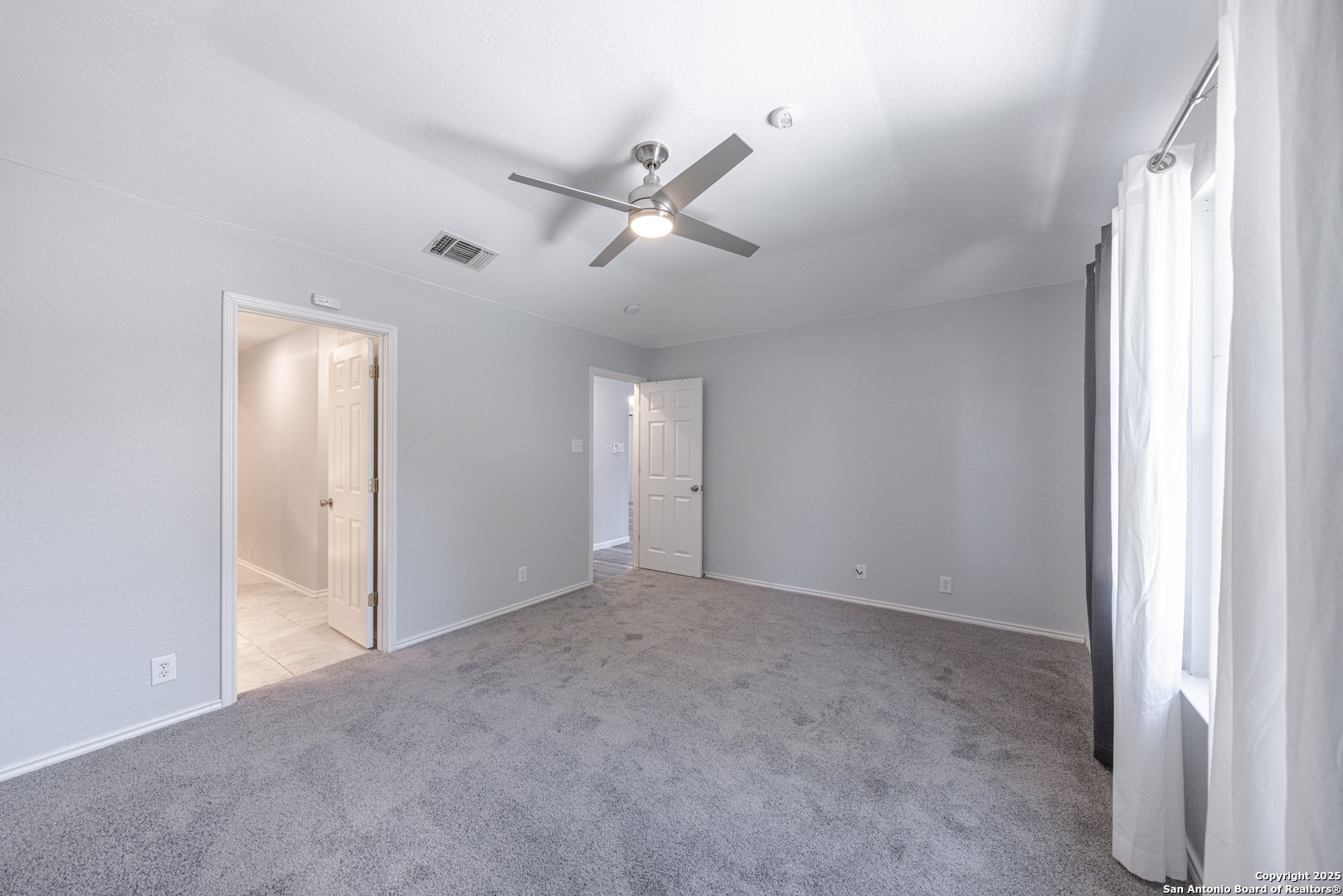 15522 Flowing Spring San Antonio, TX 78247 - Photo 14 of 33