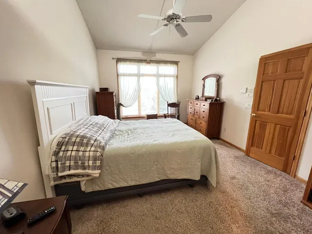 $400,000 | 14326 Peninsula Point Drive, Savage, MN 55378