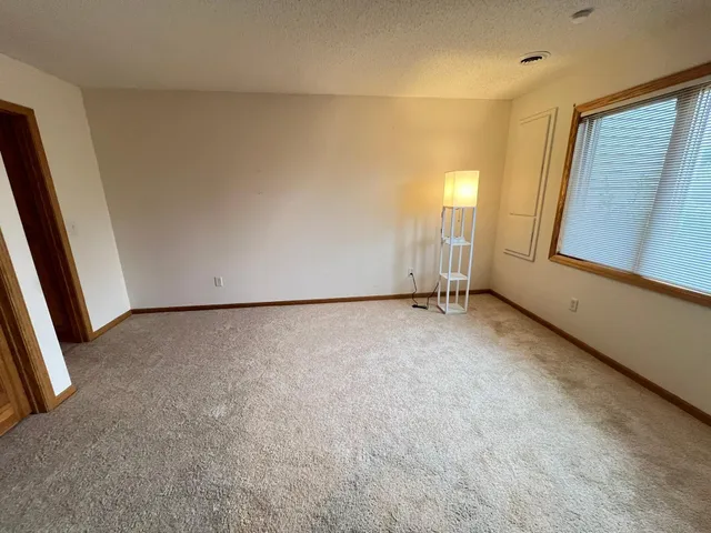 $400,000 | 14326 Peninsula Point Drive, Savage, MN 55378