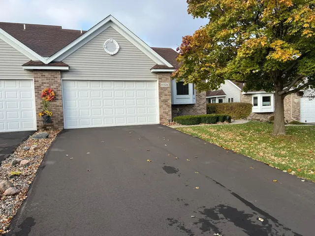 $400,000 | 14326 Peninsula Point Drive, Savage, MN 55378
