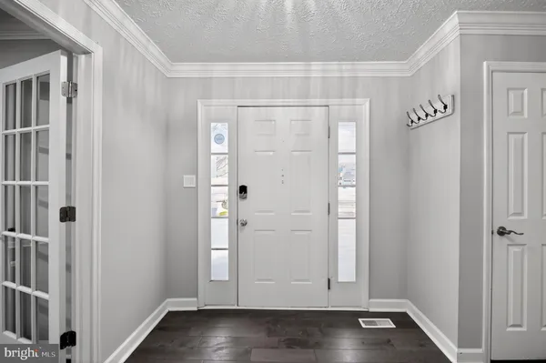 wooden floor in a empty room