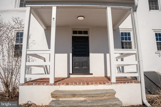 $4,200 | 395 Bishop Hollow Road, Unit C, Newtown Square, PA 19073