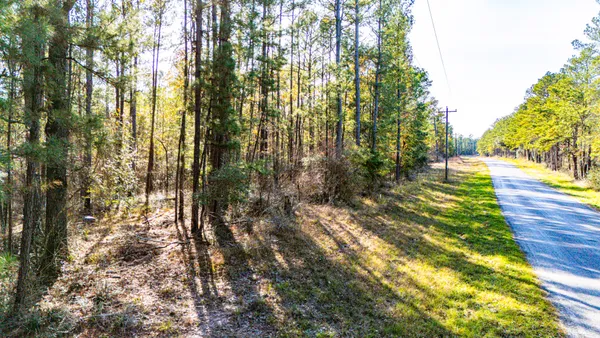 $481,385 | 38 Sportsman Retreat Road, Onalaska, TX 77360