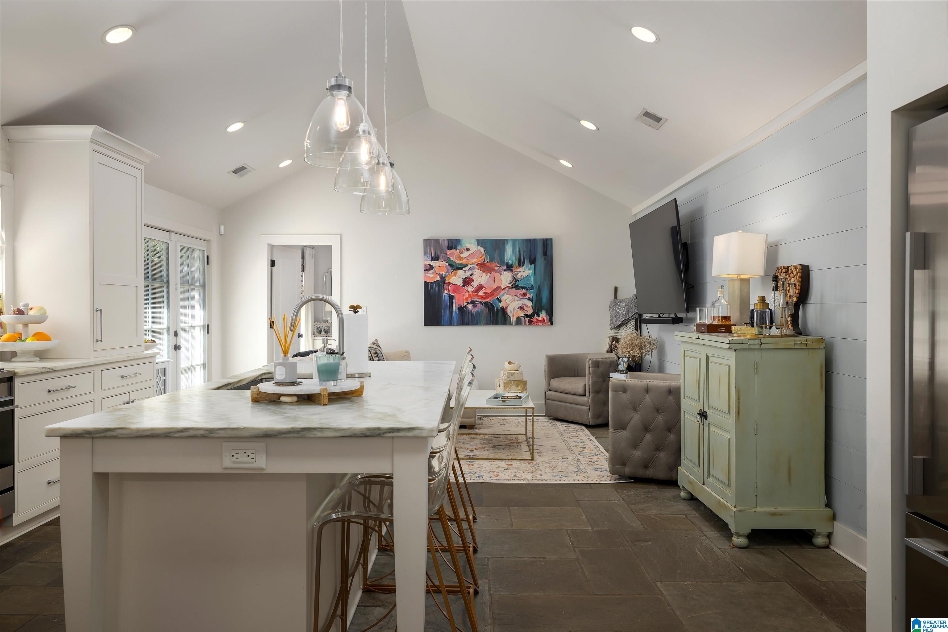 216 Rockaway Road Birmingham, AL 35209 - Photo 17 of 51 Gallery Image 17