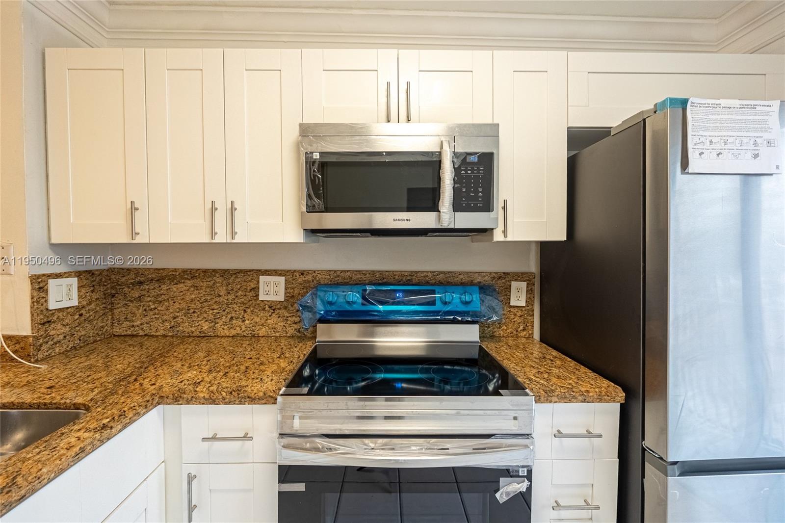 2575 Southwest 27th Avenue, Unit 308 Miami, FL 33133 - Photo 6 of 20