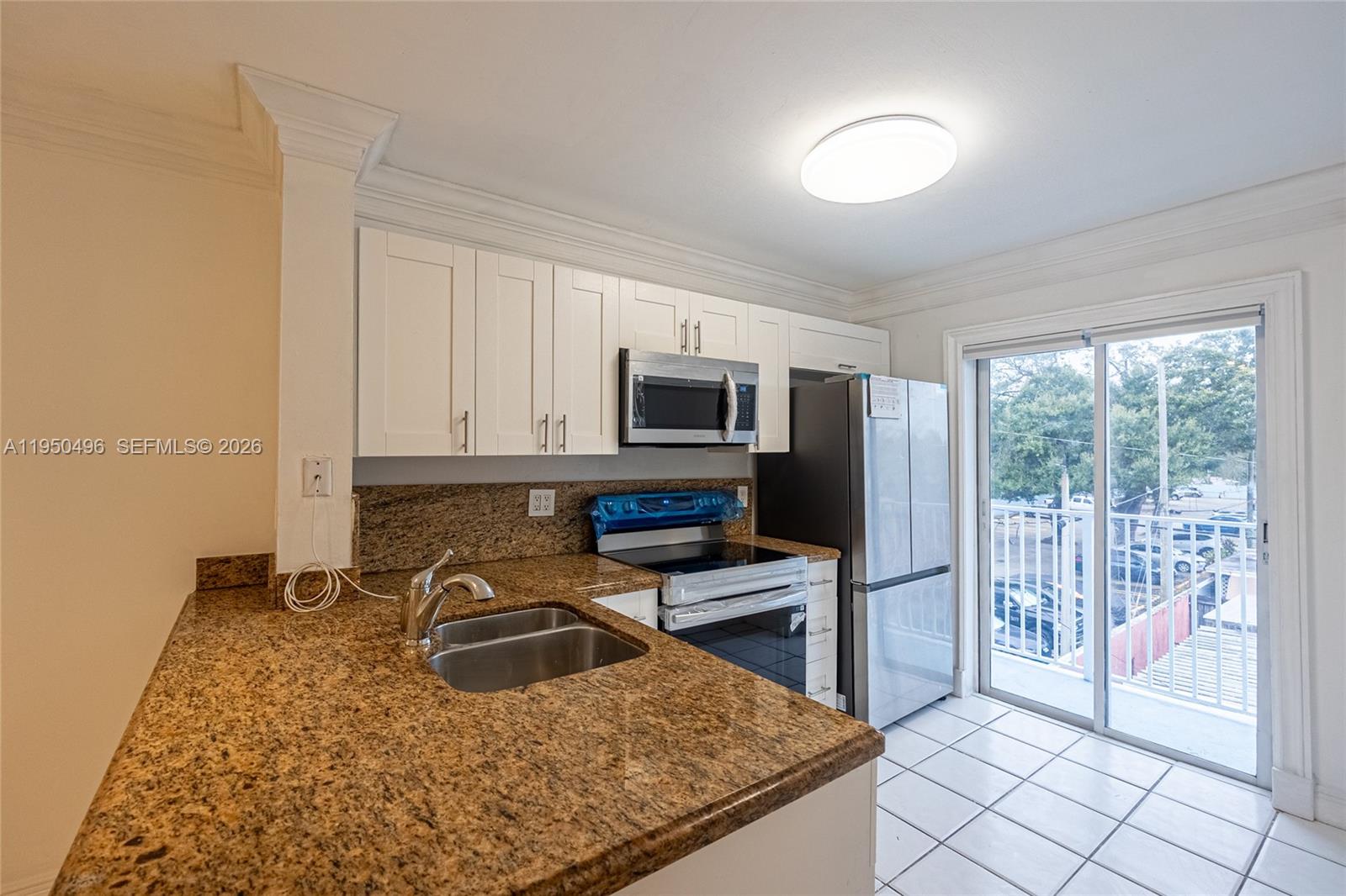 2575 Southwest 27th Avenue, Unit 308 Miami, FL 33133 - Photo 8 of 20