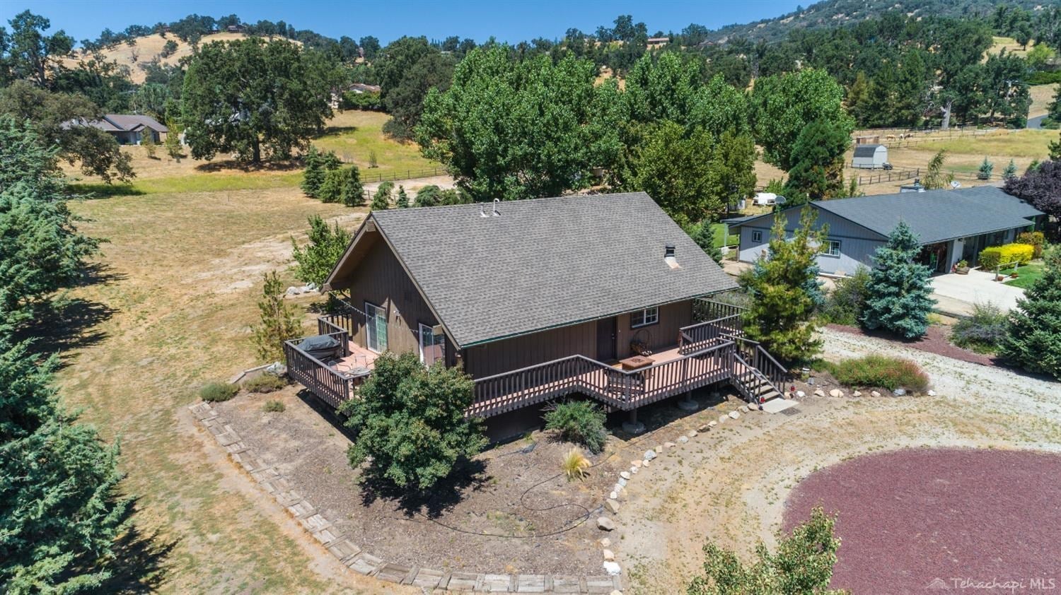 29761 North Lower Valley Road Tehachapi, CA 93561 - Photo 12 of 47 Gallery Image 12