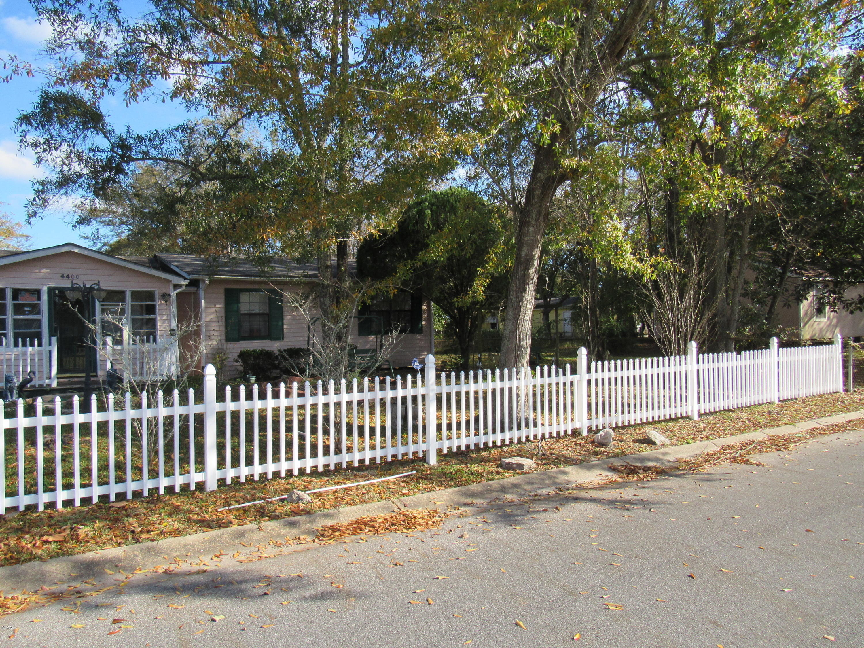 4400 Briggs Street Moss Point, MS 39563 - Photo 3 of 22 Front