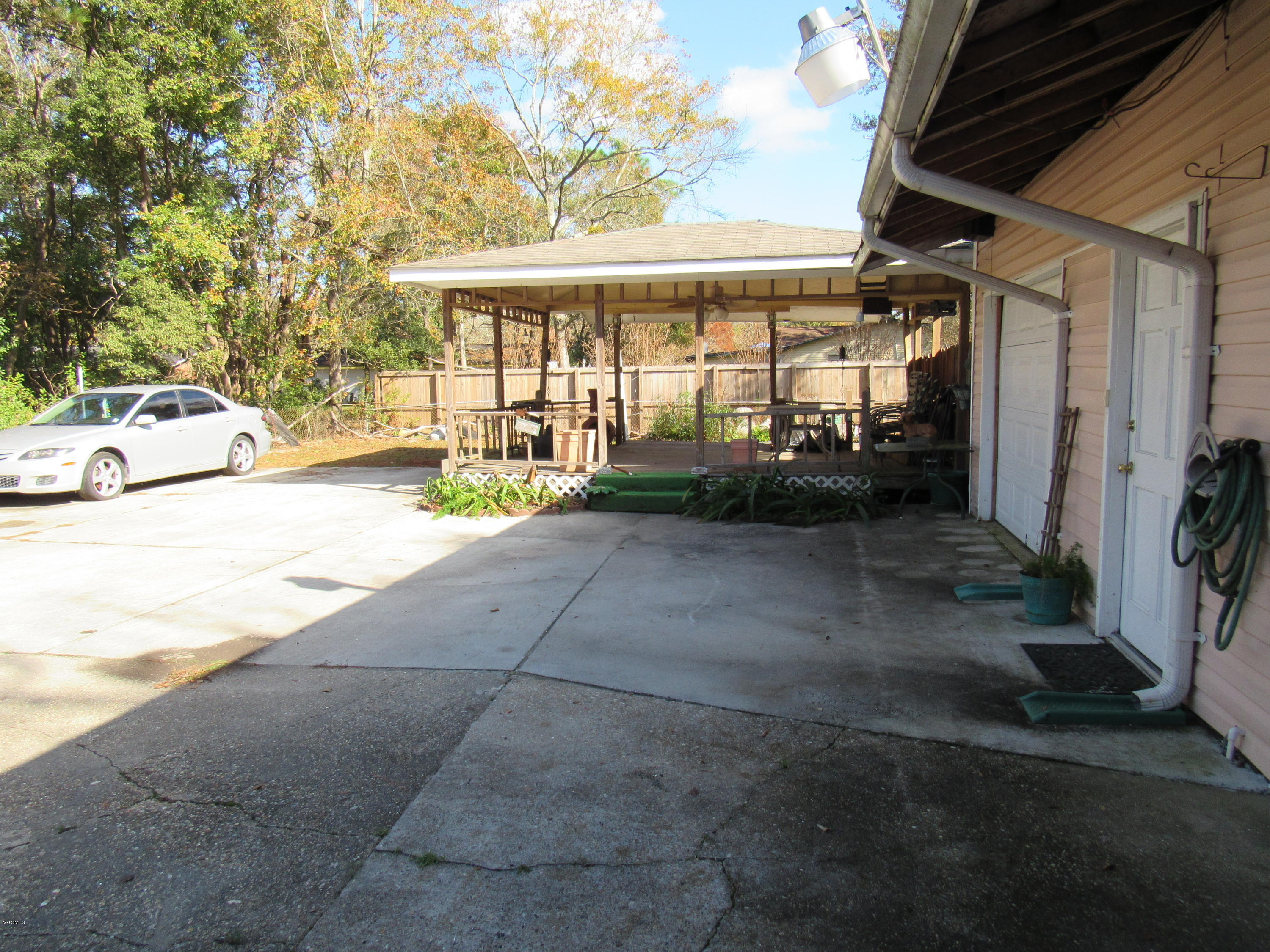 4400 Briggs Street Moss Point, MS 39563 - Photo 7 of 22 Back yard