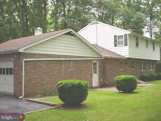 341 Portzer Road Quakertown, PA 18951 - Photo 4 of 6 Gallery Image 4