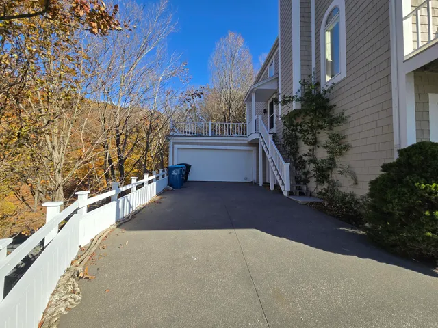 $1,450,000 | 17778 North Shore Estates Road, Spring Lake, MI 49456