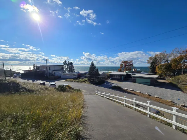 $1,450,000 | 17778 North Shore Estates Road, Spring Lake, MI 49456