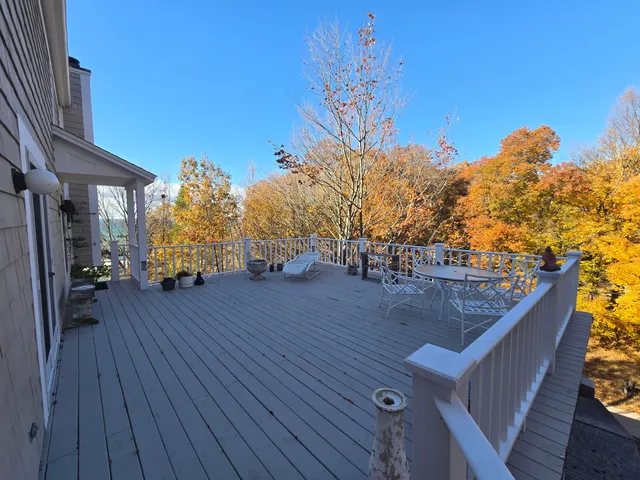 $1,450,000 | 17778 North Shore Estates Road, Spring Lake, MI 49456