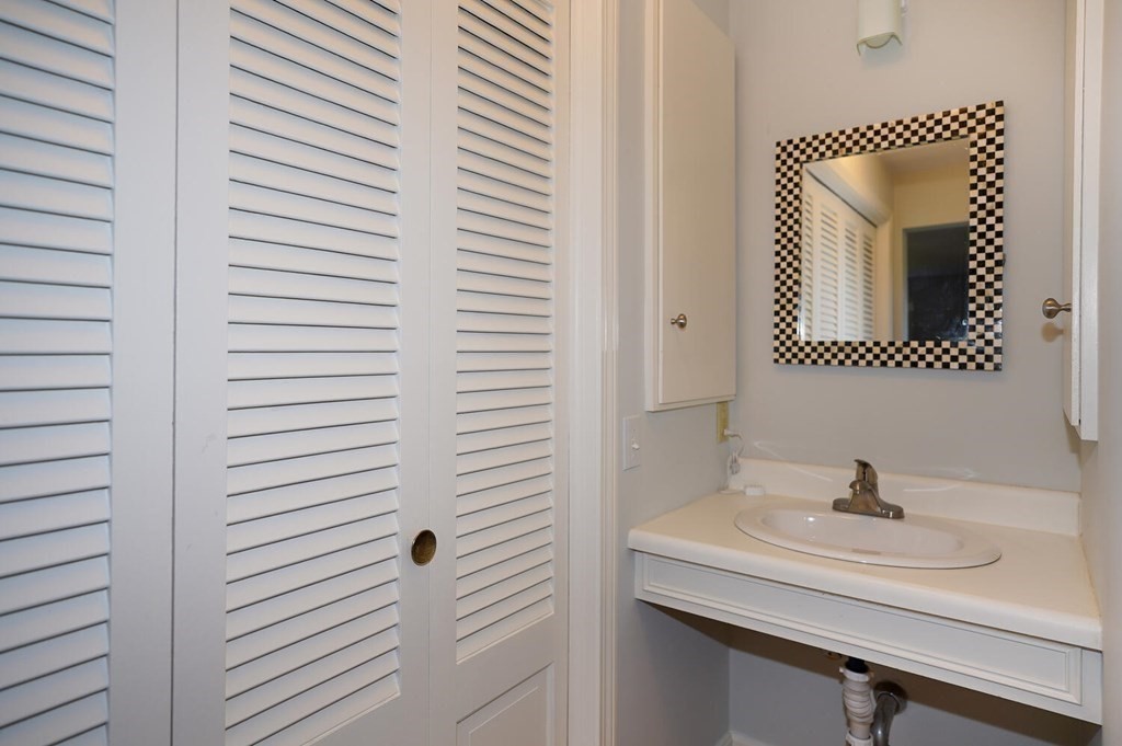 2 Westcott Road Harvard, MA 01451 - Photo 26 of 42 Gallery Image 26