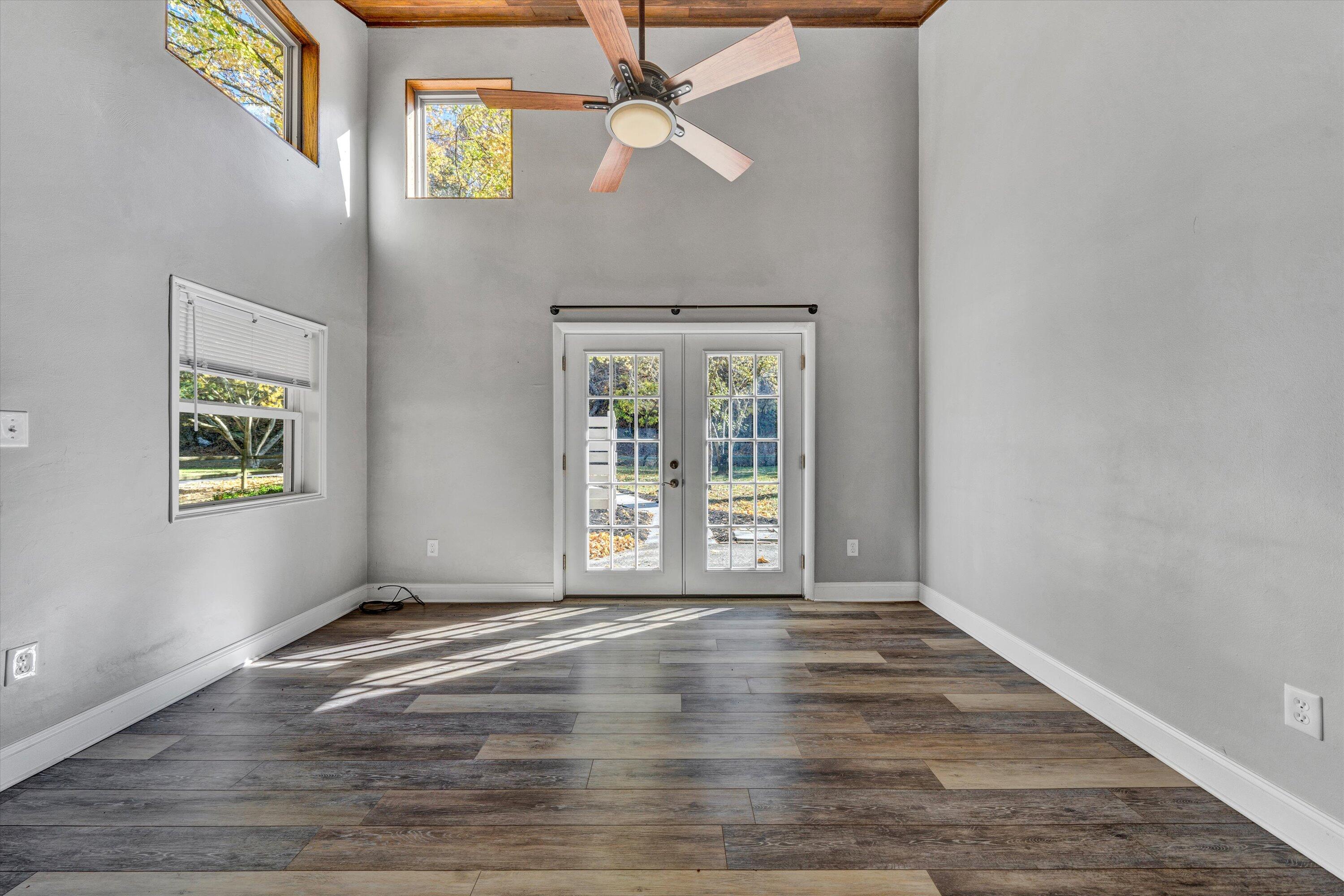8610 Willow Branch Road Boones Mill, VA 24065 - Photo 9 of 26 08-DSC00043