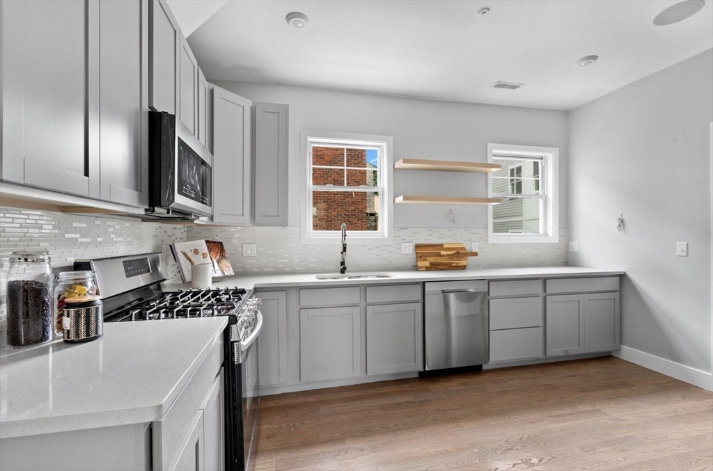 71 Ruthven Street, Unit 3 Boston, MA 02121 - Photo 3 of 13