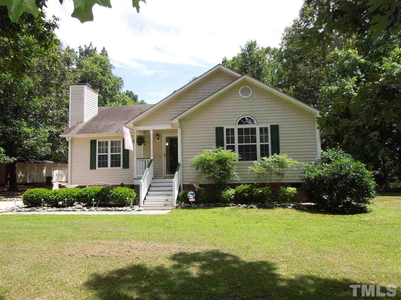 104 Beaver Ridge Way Benson, NC 27504 - Photo 2 of 25 Gallery Image 2