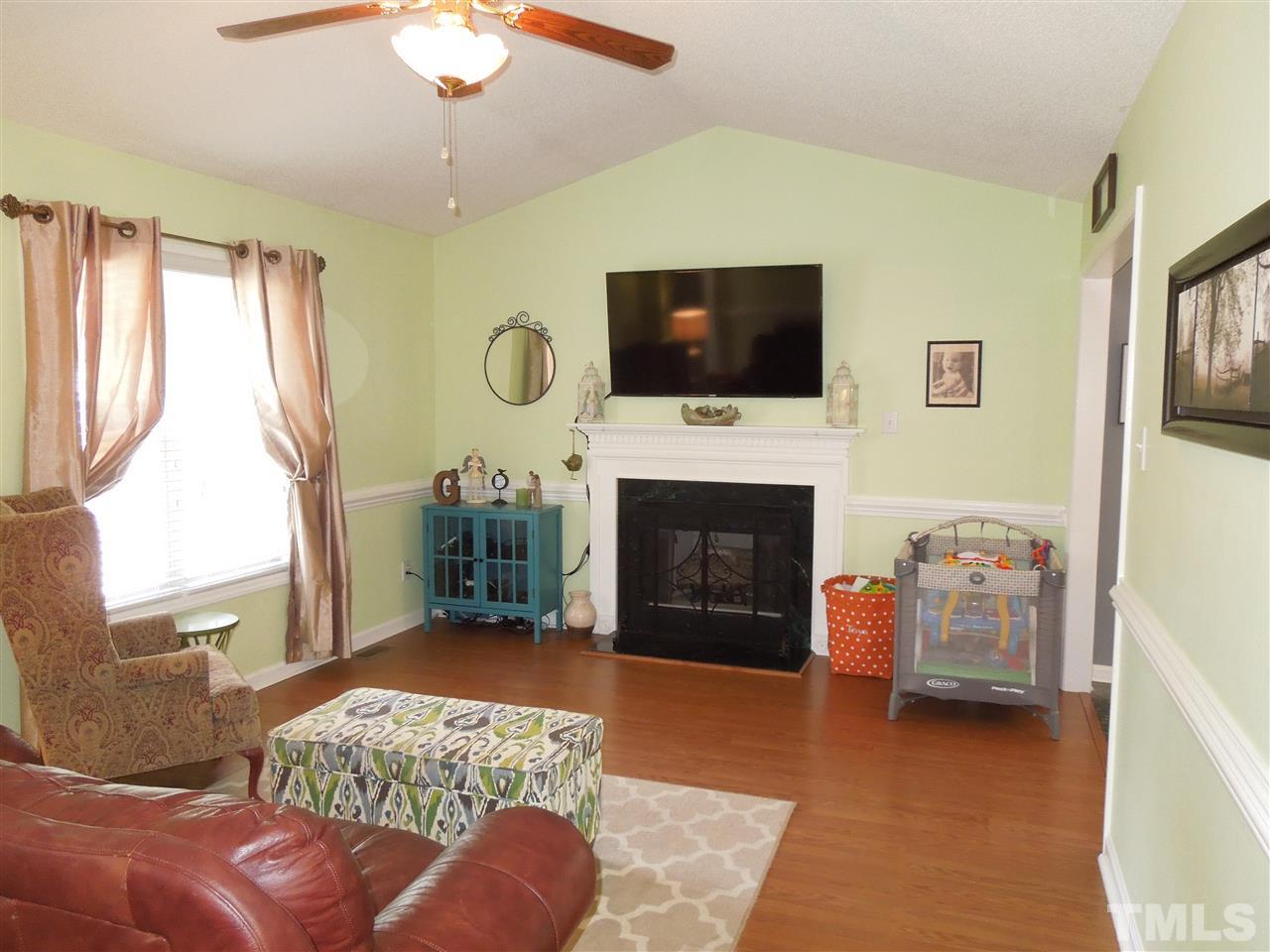 104 Beaver Ridge Way Benson, NC 27504 - Photo 4 of 25 Gallery Image 4