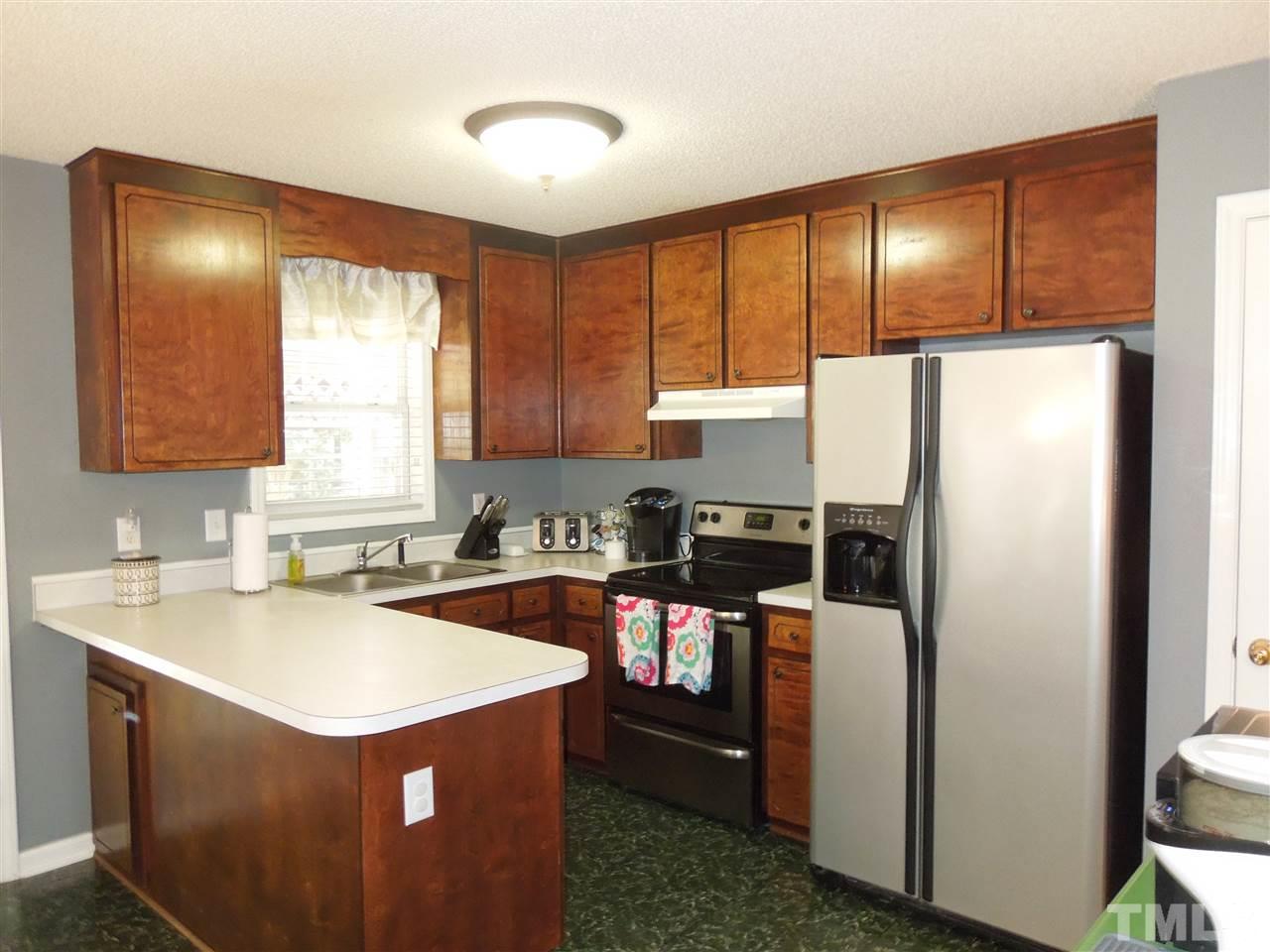 104 Beaver Ridge Way Benson, NC 27504 - Photo 7 of 25 Gallery Image 7