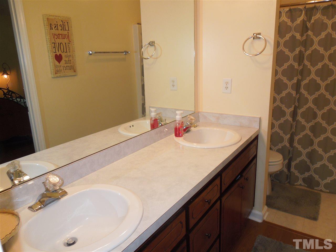 104 Beaver Ridge Way Benson, NC 27504 - Photo 10 of 25 Gallery Image 10