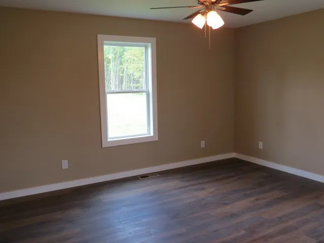 $279,000 | 2300 Charley Davis Road, Goodspring, TN 38460