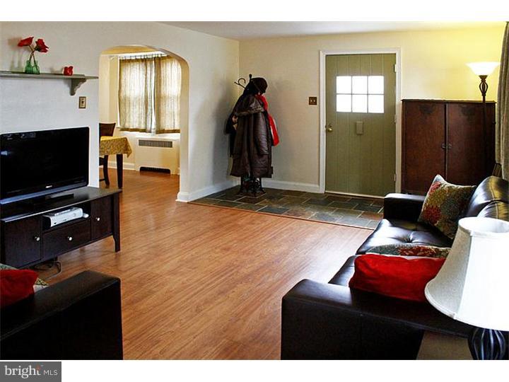 400 East Providence Road Aldan, PA 19018 - Photo 3 of 19 Gallery Image 3