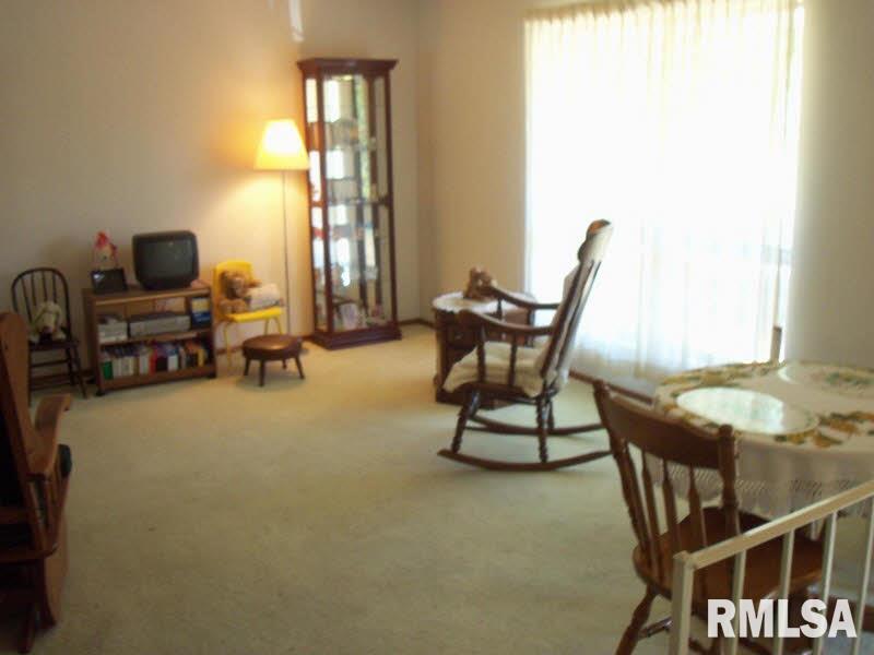 7 Ridge Road Centralia, IL 62801 - Photo 4 of 13 Gallery Image 4