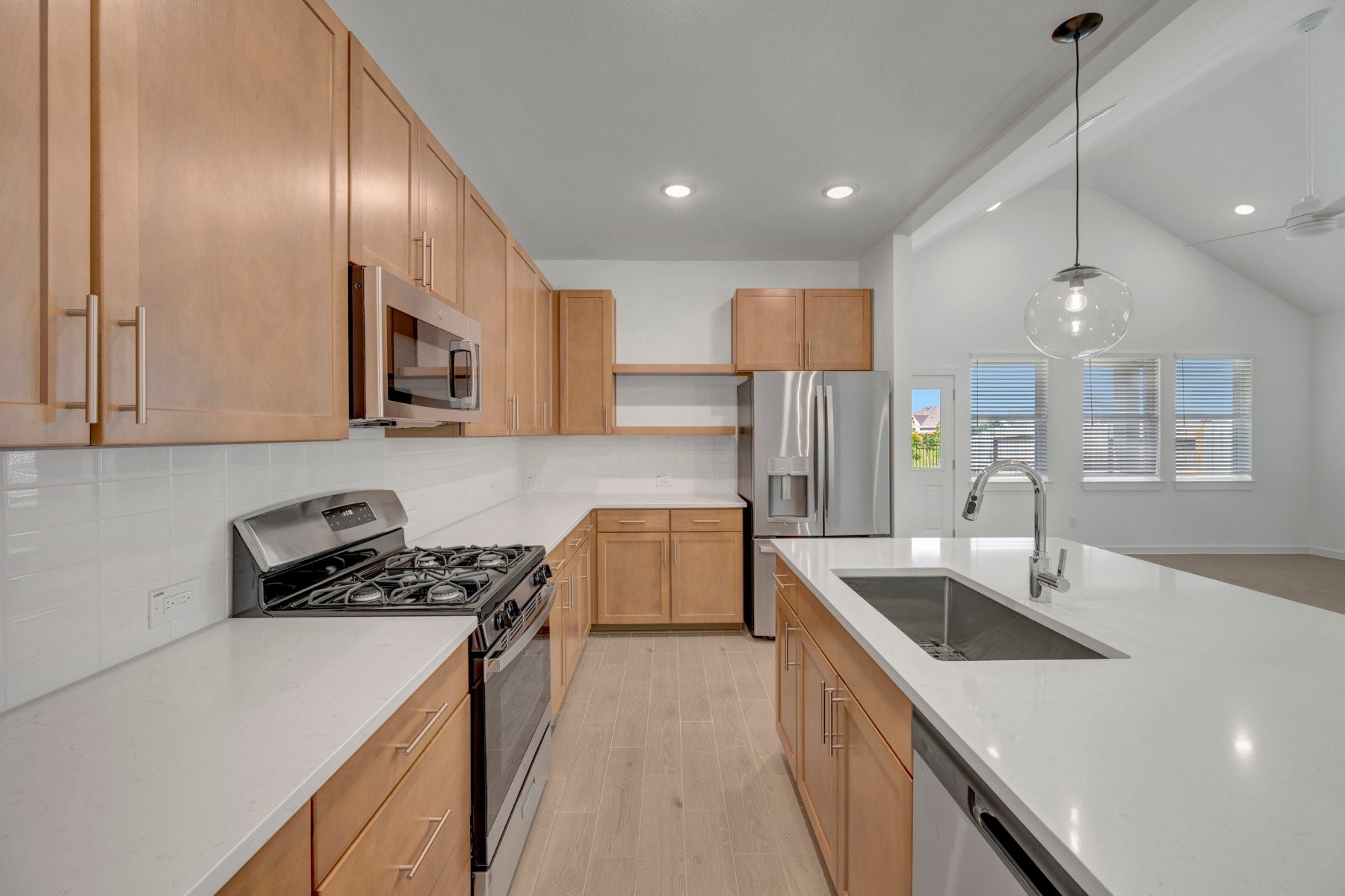 526 Samuel Rdg Drive Dayton, TX 77535 - Photo 6 of 45 Gorgeous kitchen with large island