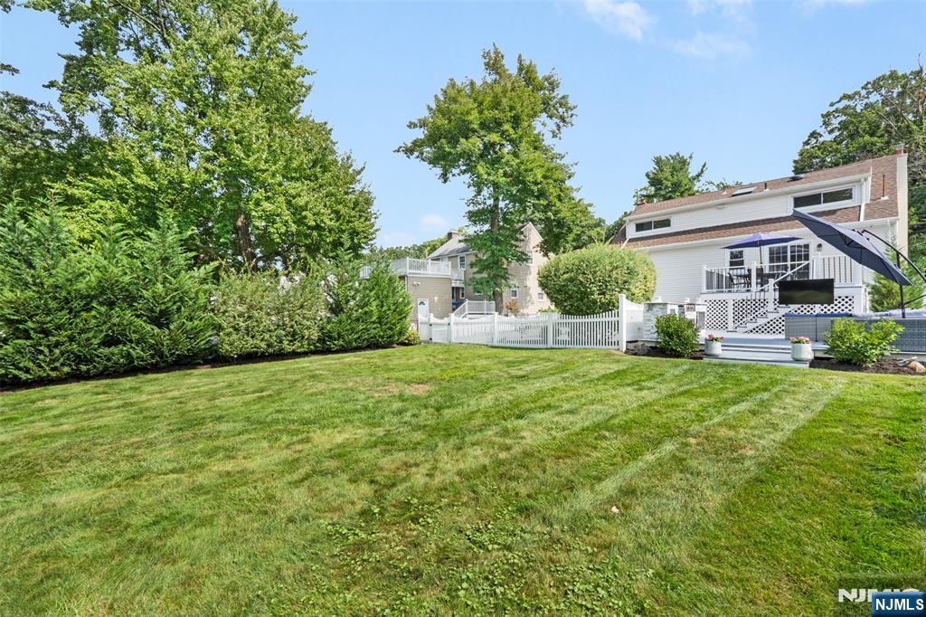 33 Beverly Road West Caldwell, NJ 07006 - Photo 31 of 37 Gallery Image 31