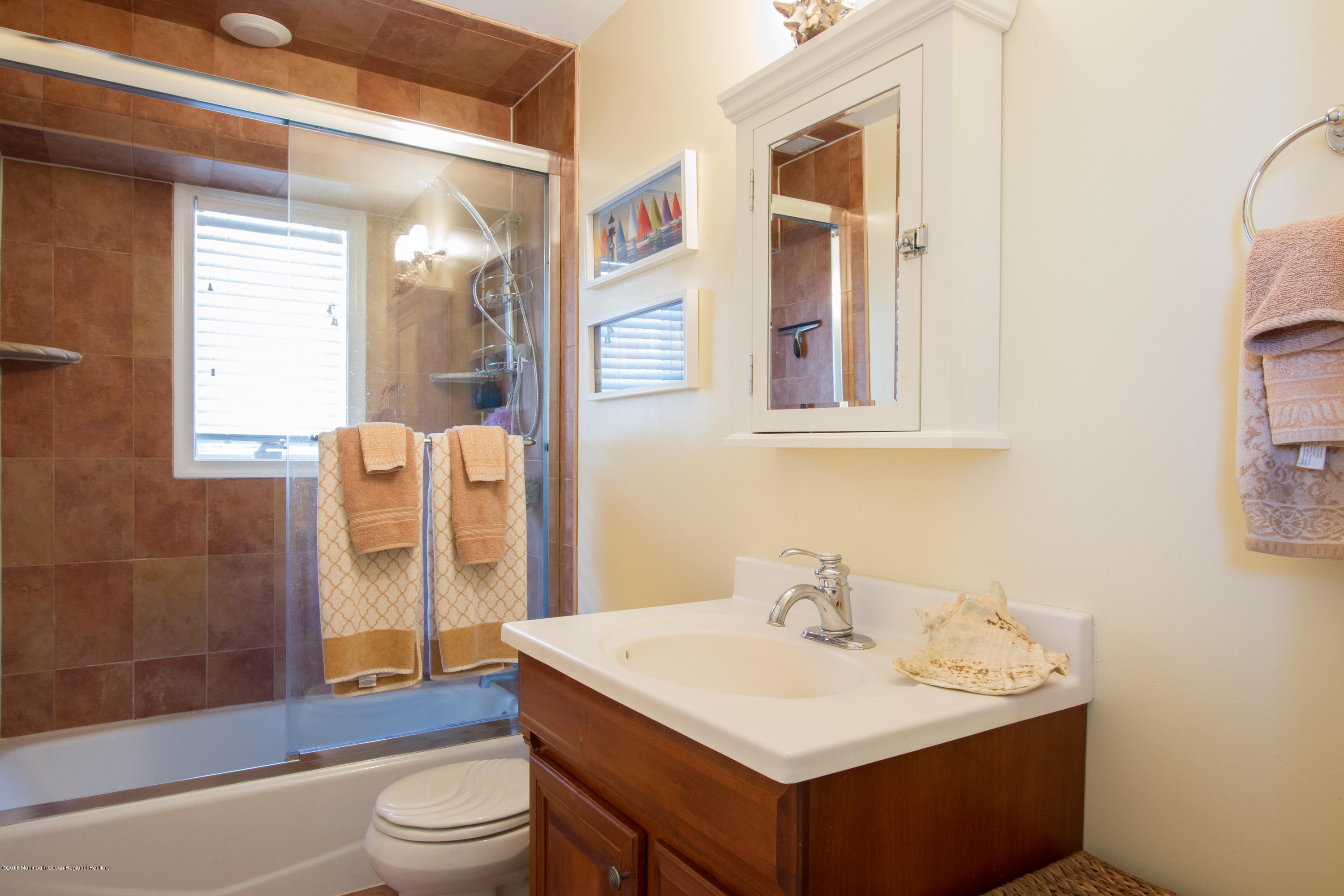 6 Beach Boulevard Highlands, NJ 07732 - Photo 15 of 36 bath1