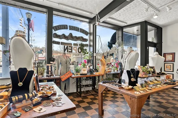 $425,000 | 845 West Main Street, Madison, IN 47250