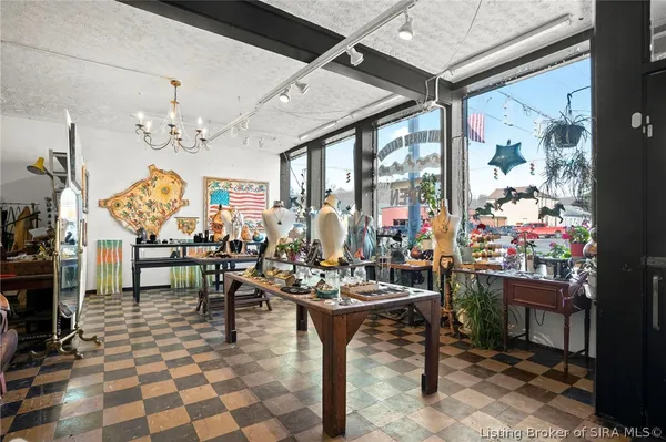 $425,000 | 845 West Main Street, Madison, IN 47250