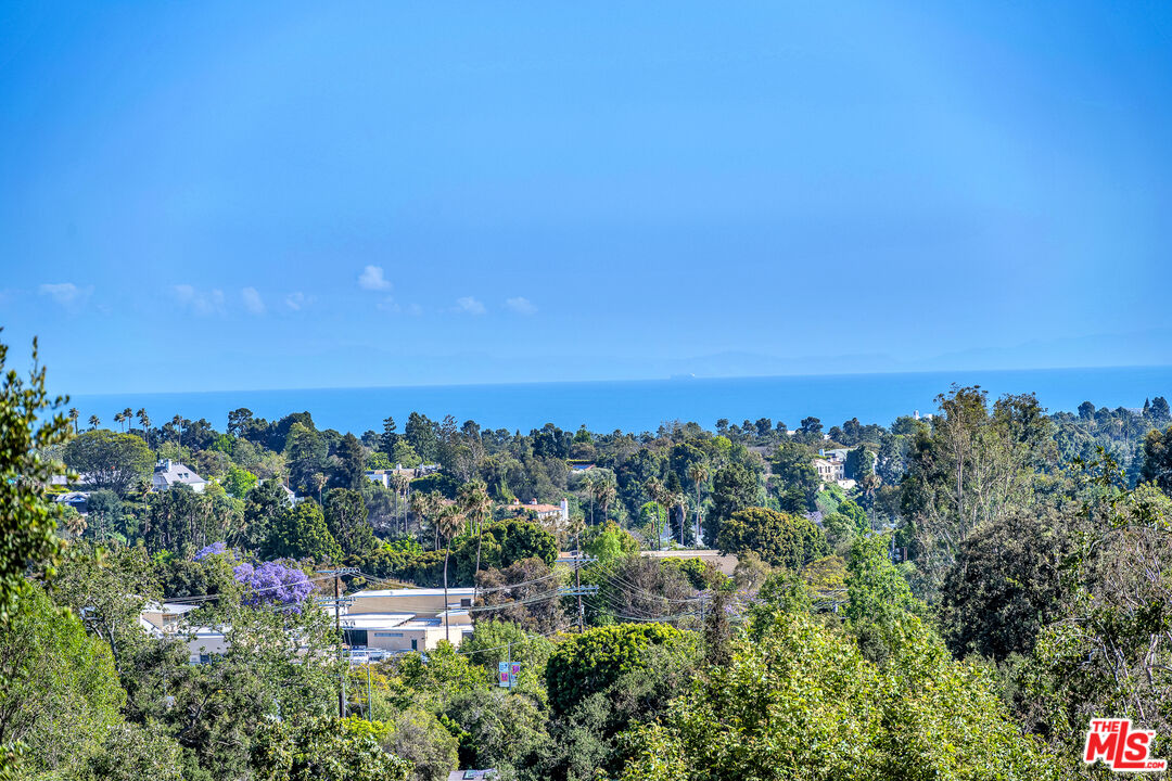1731 Westridge Road Los Angeles, CA 90049 - Photo 38 of 43