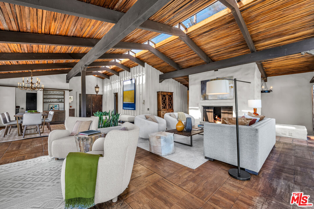 1731 Westridge Road Los Angeles, CA 90049 - Photo 4 of 43