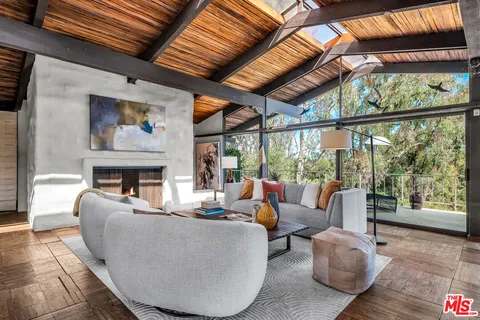 $2,600,000 | 1731 Westridge Road, Los Angeles, CA 90049