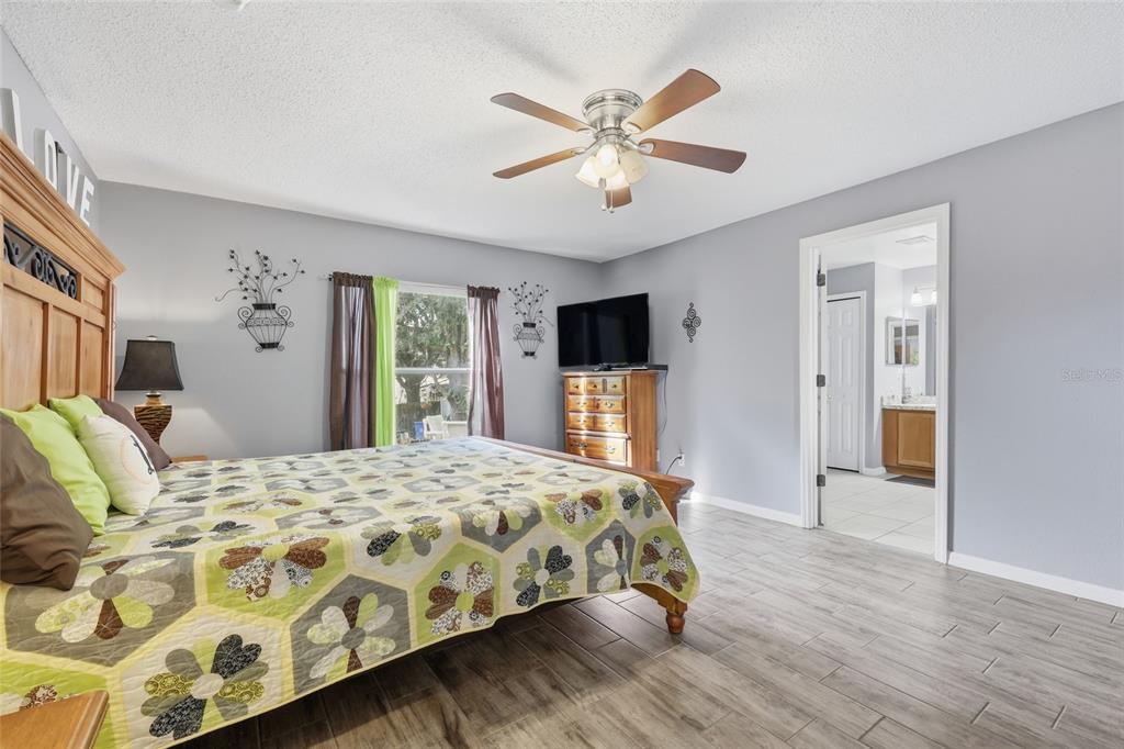 2219 Merry Road Tavares, FL 32778 - Photo 16 of 25