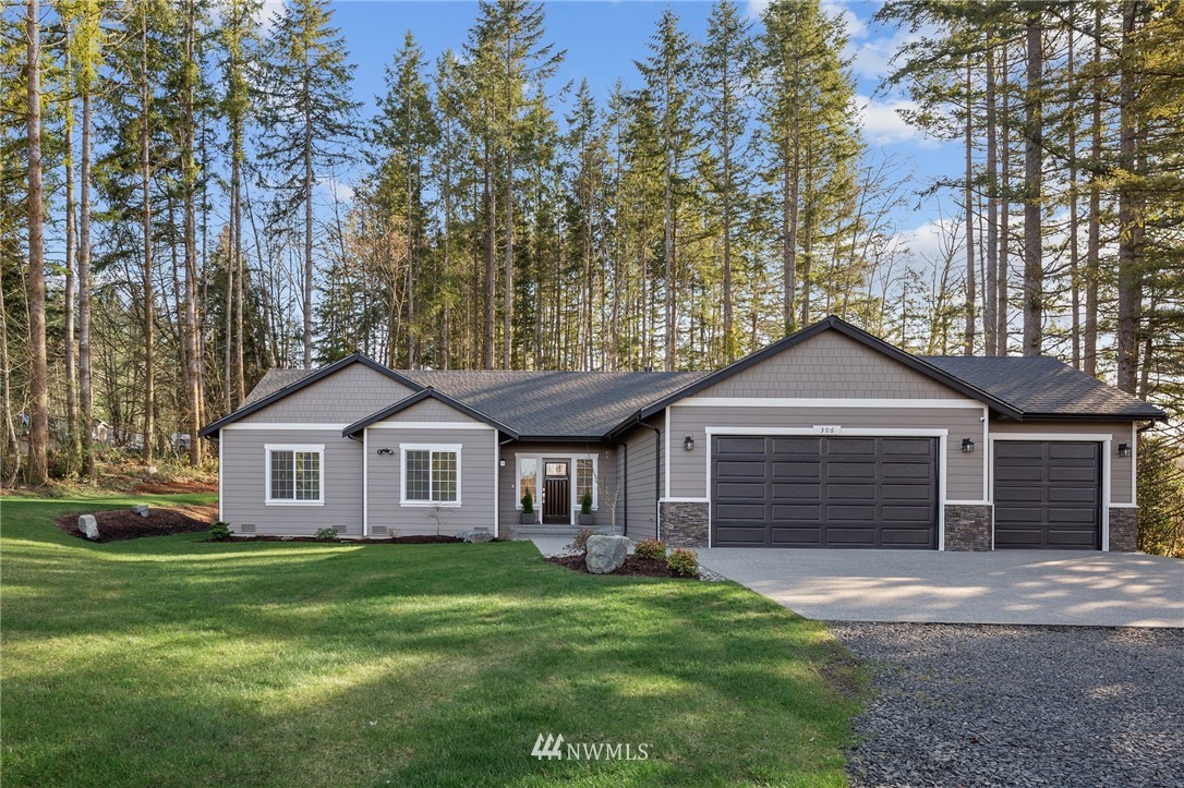 306 Southwest Pine Road Port Orchard, WA 98367 - Photo 2 of 25 Gallery Image 2