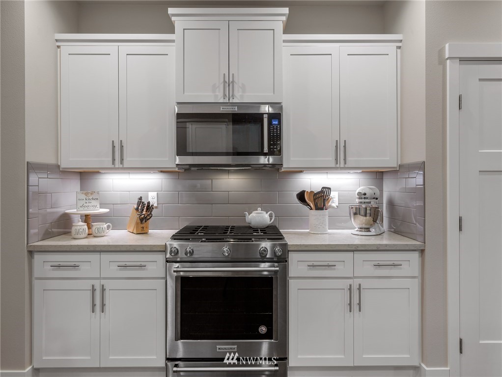 306 Southwest Pine Road Port Orchard, WA 98367 - Photo 6 of 25 Gallery Image 6