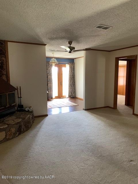 2001 Colgate Drive Perryton, TX 79070 - Photo 13 of 26 IMG_5560