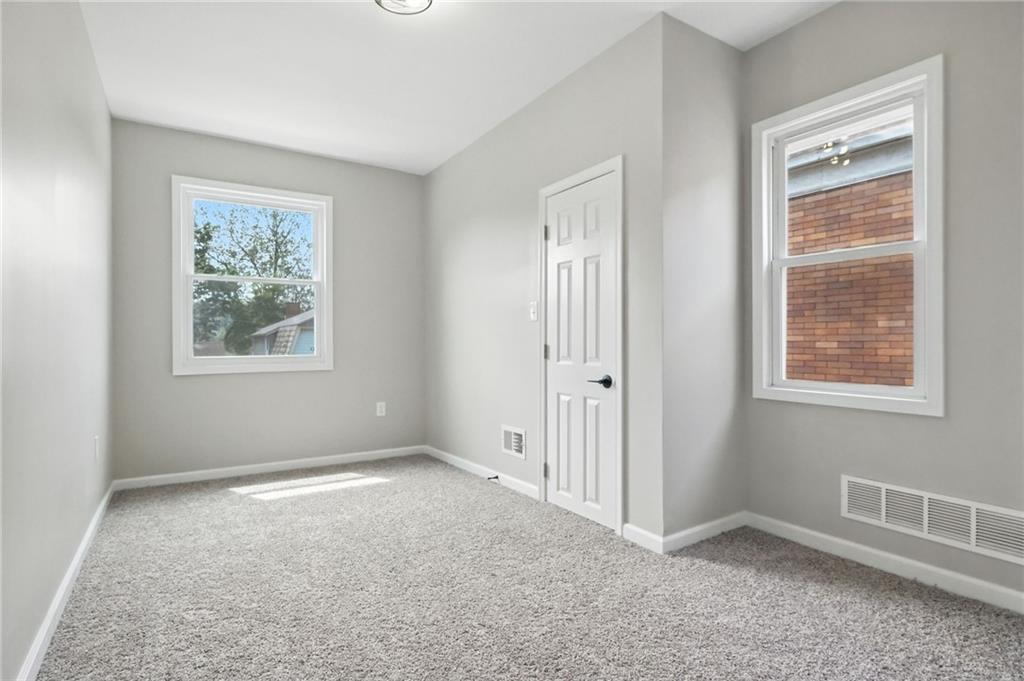 337 Rochelle Street Pittsburgh, PA 15210 - Photo 18 of 30 Gallery Image 18