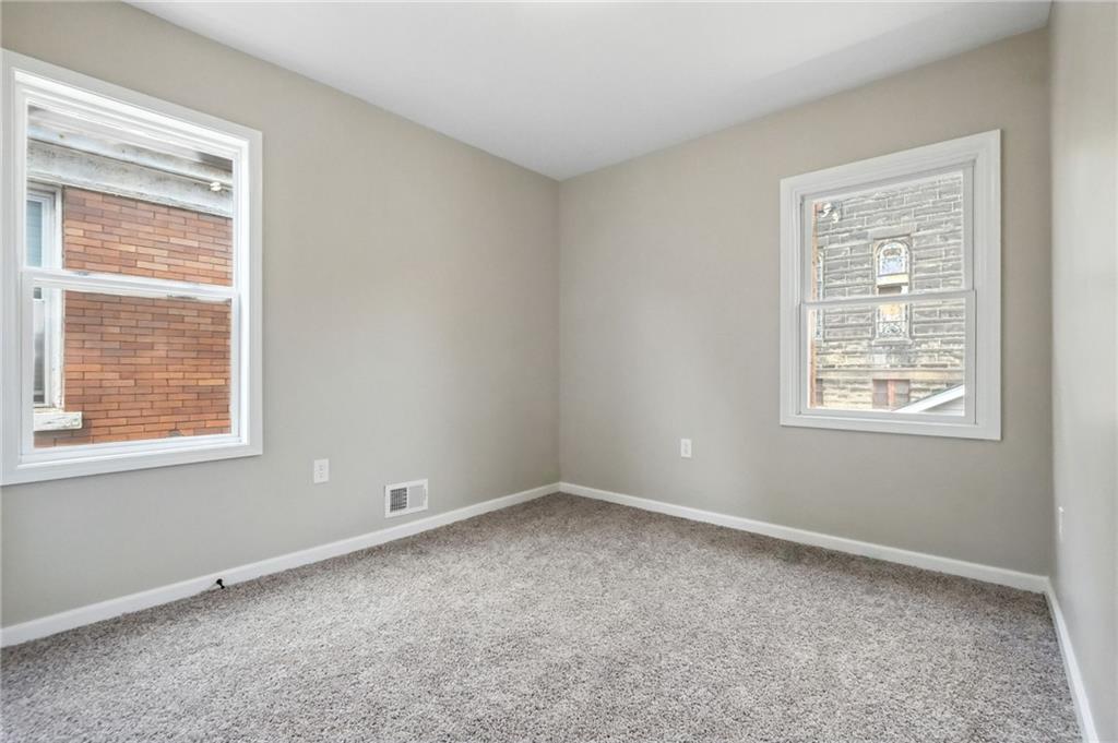 337 Rochelle Street Pittsburgh, PA 15210 - Photo 19 of 30 Gallery Image 19