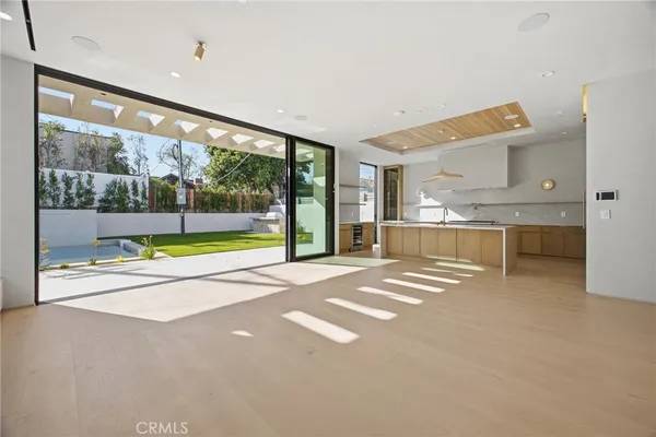 $18,500 | 4827 Stansbury Avenue, Sherman Oaks, CA 91423
