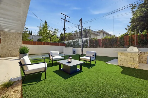 $18,500 | 4827 Stansbury Avenue, Sherman Oaks, CA 91423