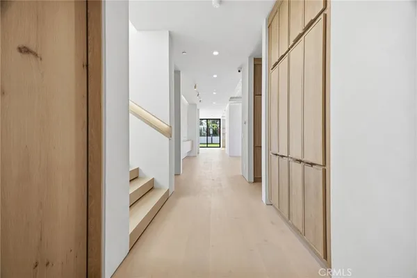 $18,500 | 4827 Stansbury Avenue, Sherman Oaks, CA 91423