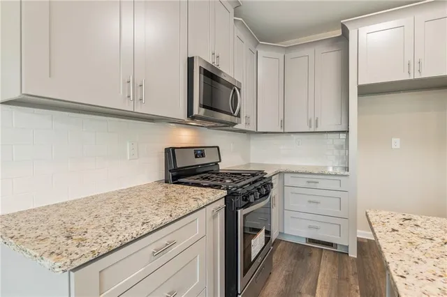 $2,500 | 978 Valley Rock Drive, Lithonia, GA 30058