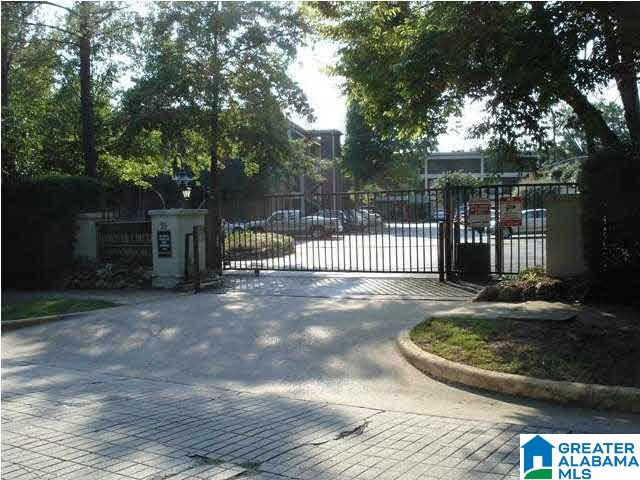 57 Hanover Circle, Unit 122 Birmingham, AL 35205 - Photo 2 of 32
