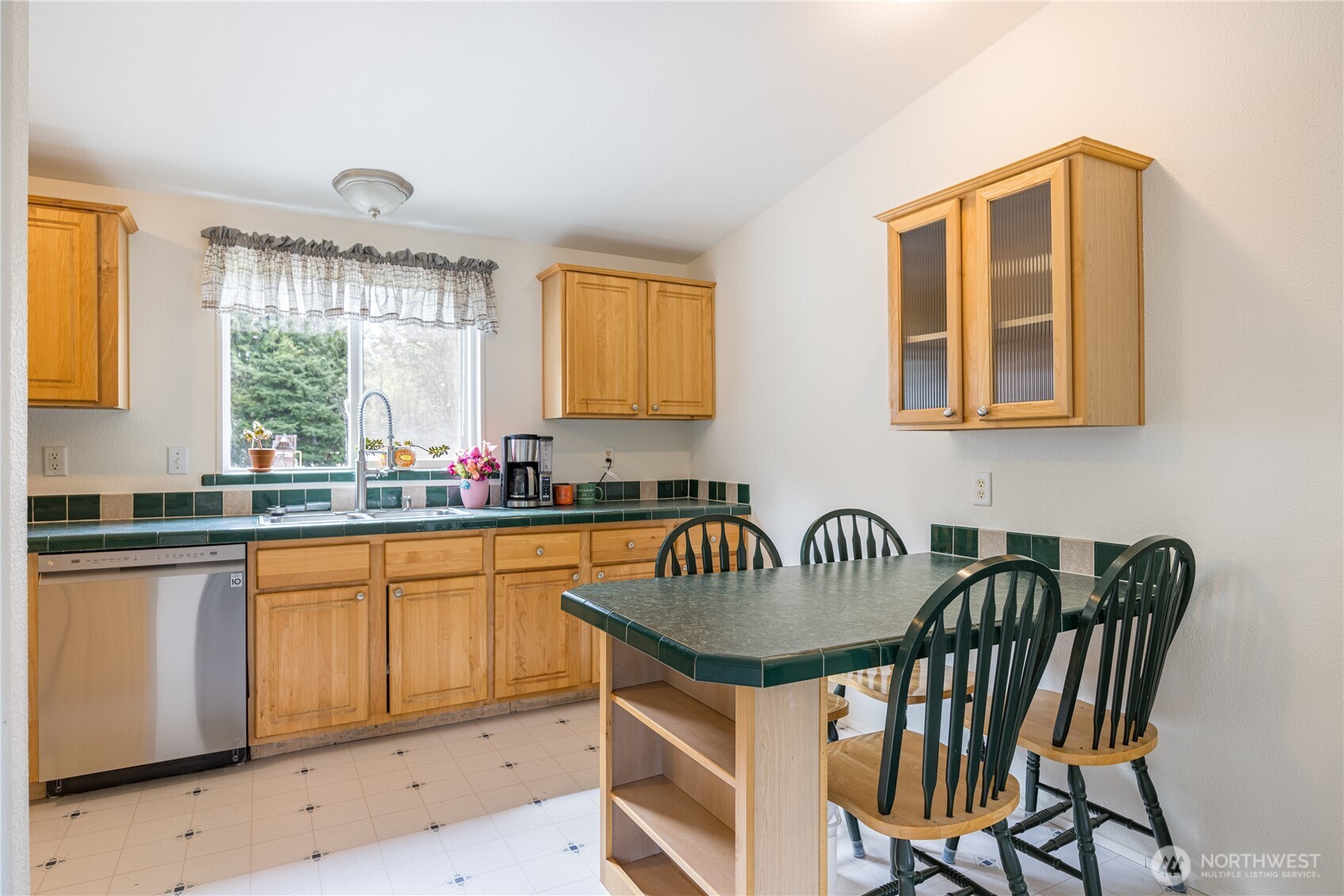 122 Derrick Road Port Angeles, WA 98362 - Photo 10 of 40 Gallery Image 10