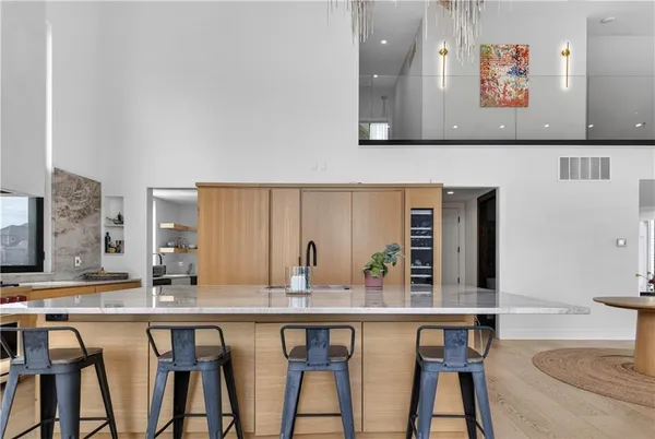 $5,200,000 | 16 Seminole Cir Lake, Lake Winnebago, MO 64034