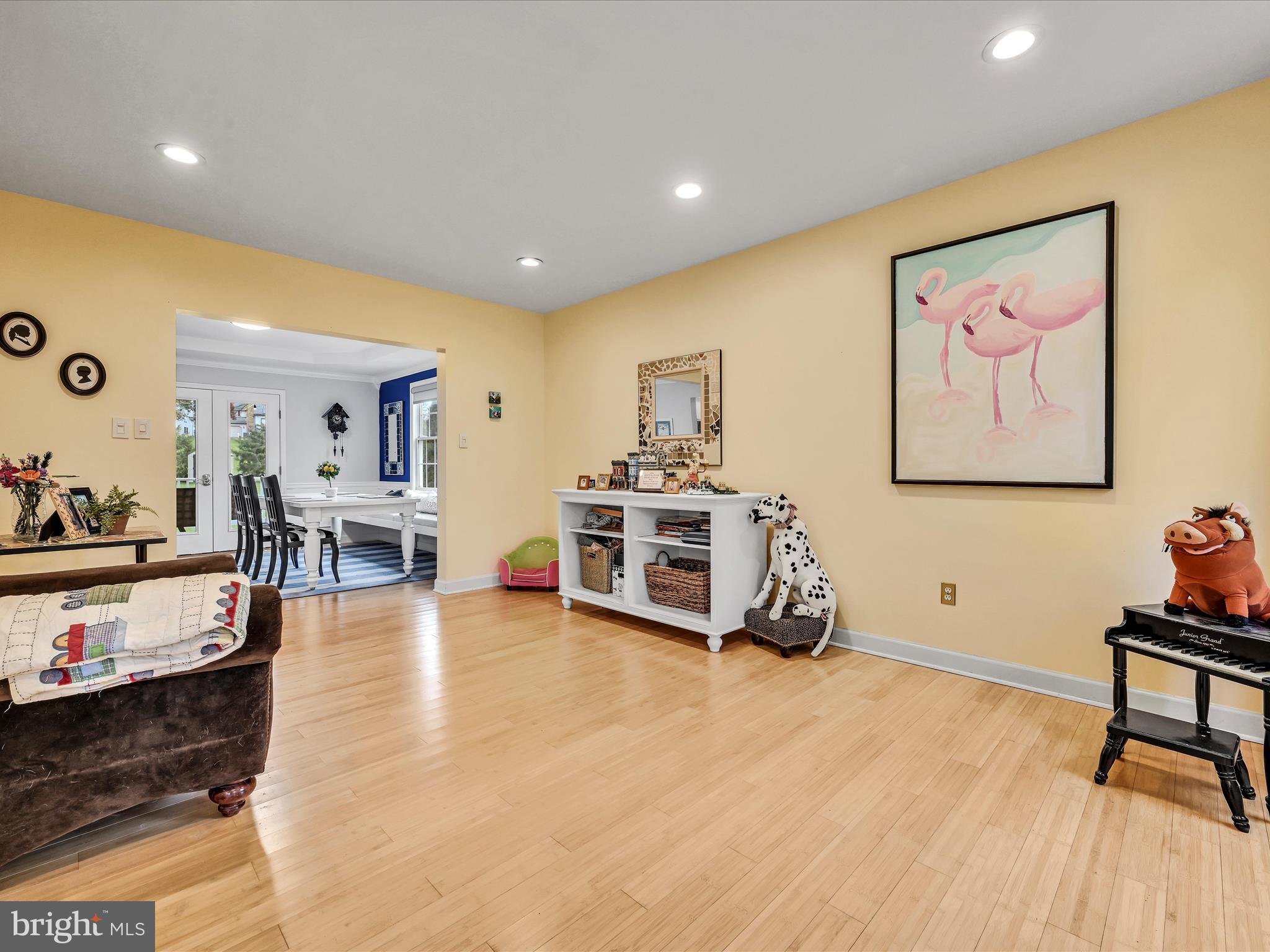 4187 Hill Terrace Drive Reading, PA 19608 - Photo 4 of 39 Living Room