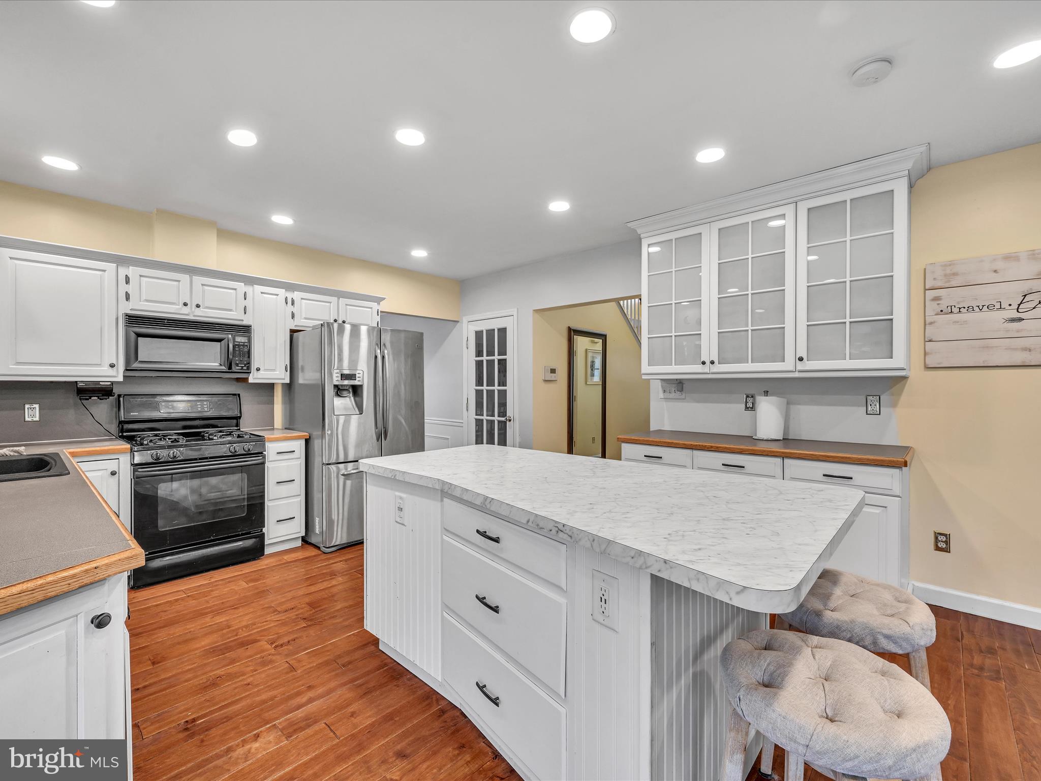 4187 Hill Terrace Drive Reading, PA 19608 - Photo 6 of 39 Kitchen